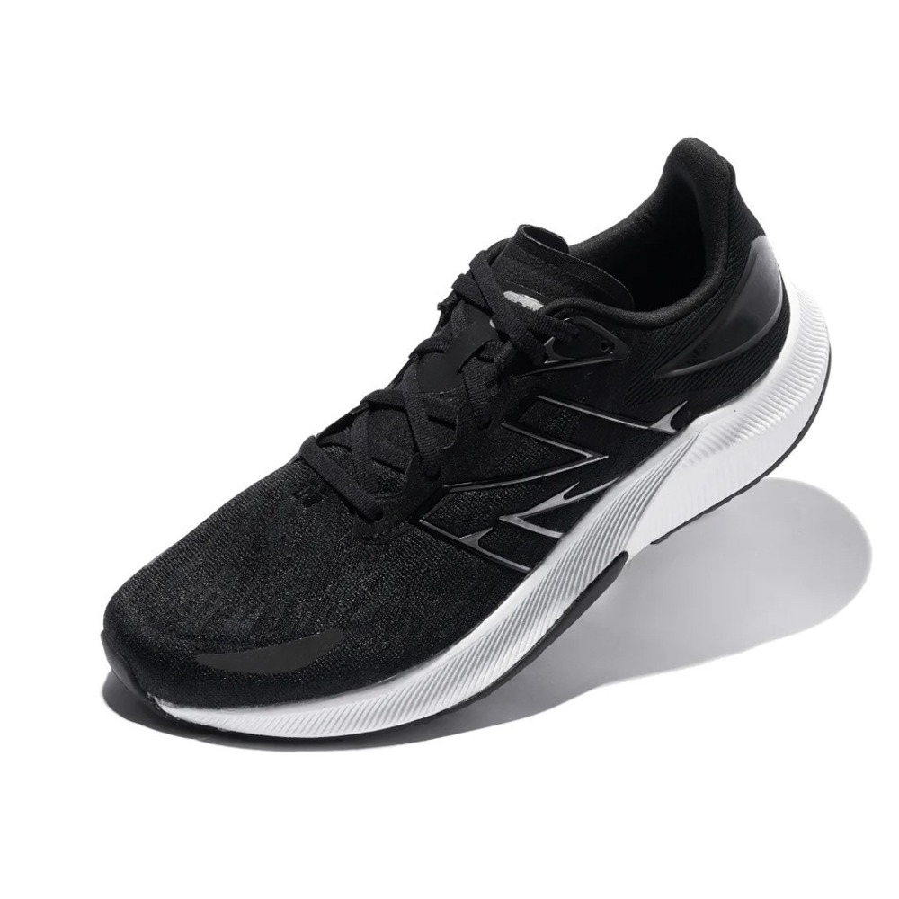 New Balance® (Women's 8.5 WIDE) FuelCell Propel™ v3 Running Shoes in Black/White
